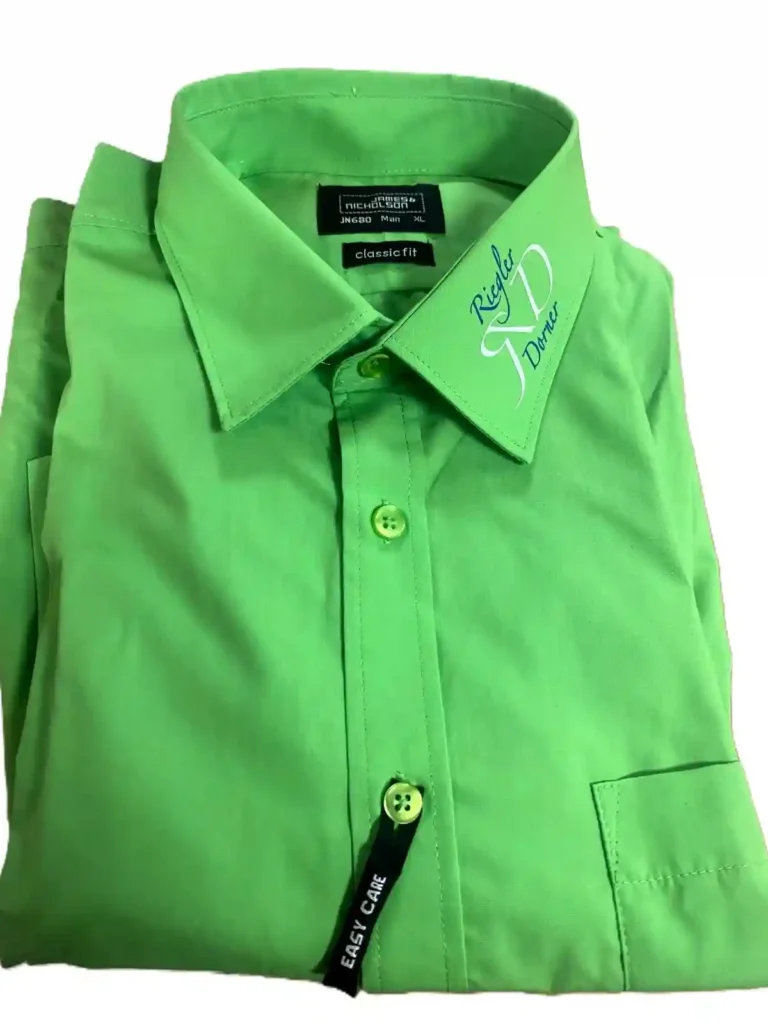 Individuelle Meisterstücke - Hemd Logo personalisiert geplottet